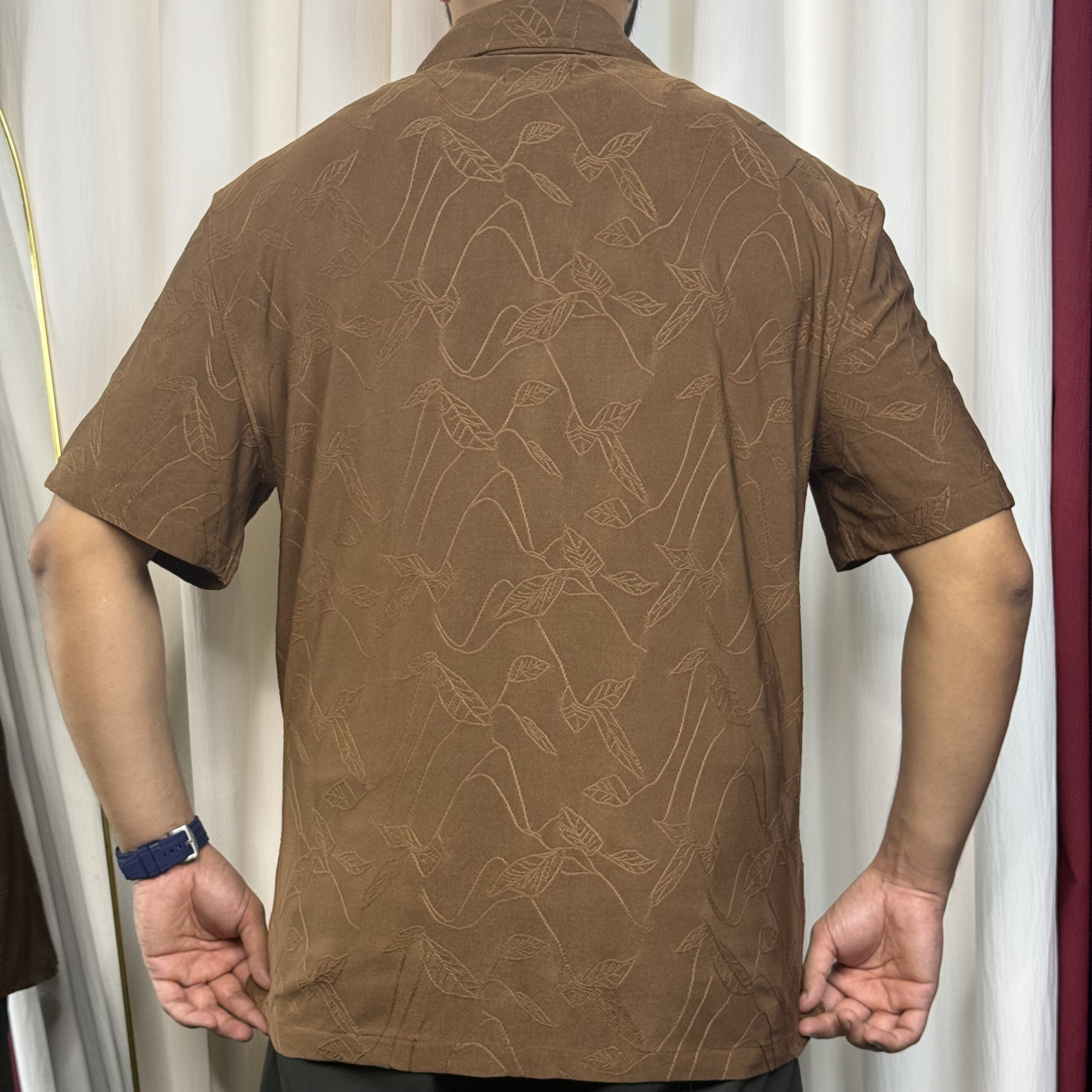 Royal Cubon Collar Knit Leaf Design Half Sleeve For Men Golden - Image 2